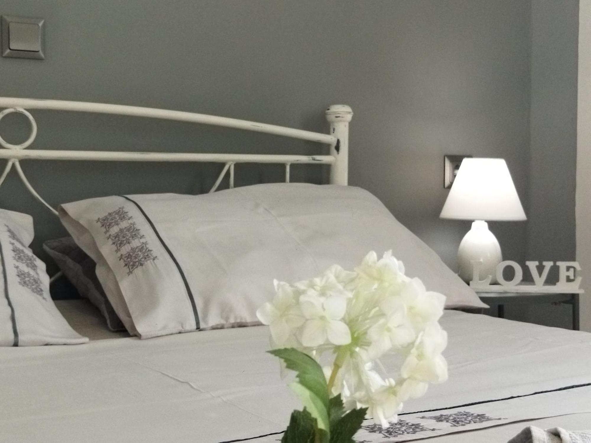 Grey Sense Luxury Apartment Ираклион Экстерьер фото