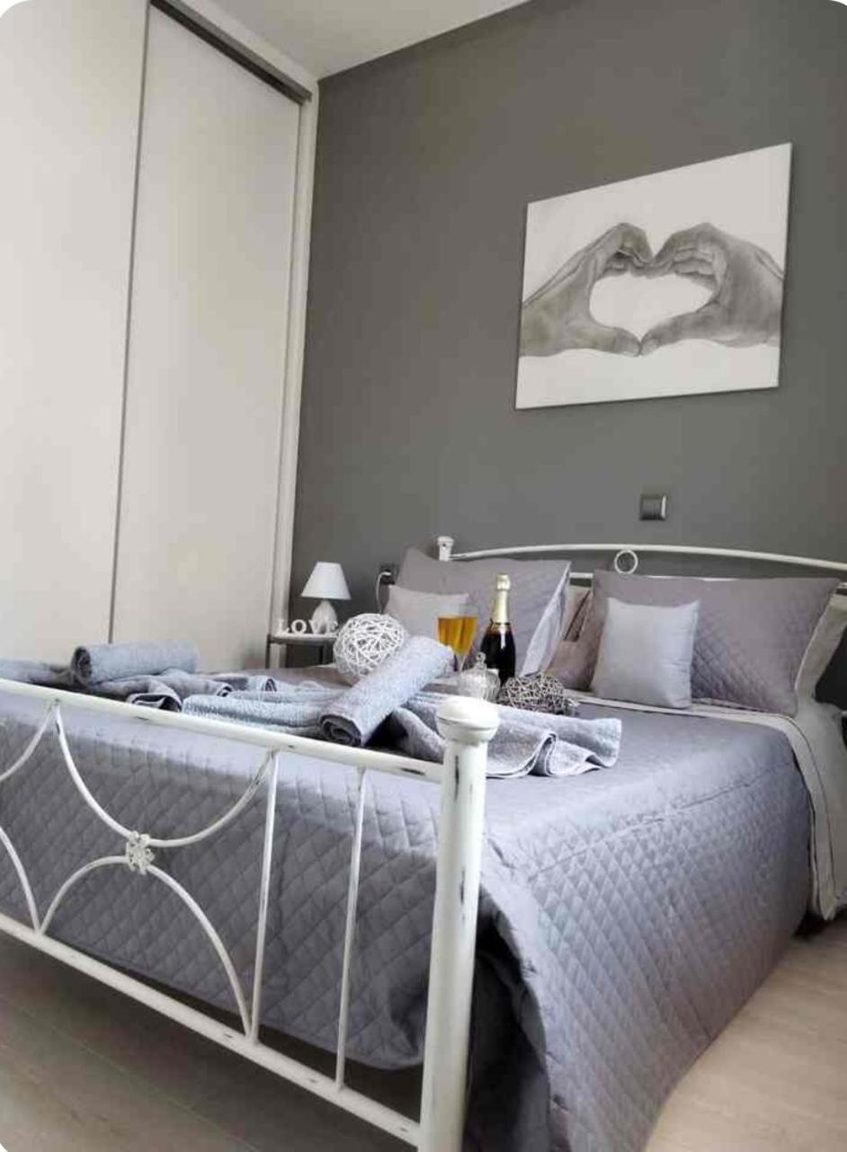 Grey Sense Luxury Apartment Ираклион Экстерьер фото
